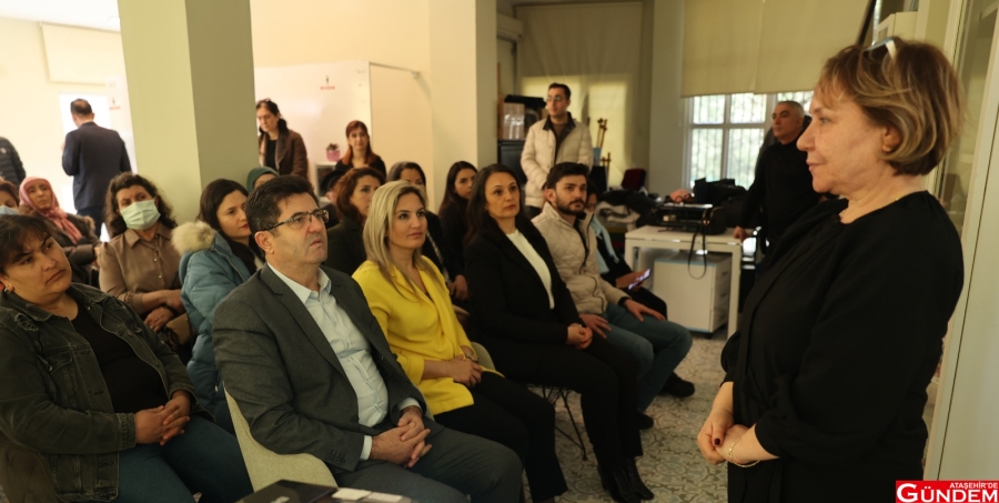 ATAŞEHİR BELEDİYESİ ALZHEİMER HASTALIĞI, BAKIMI VE KORUNMA YÖNTEMLERİ İLE İLGİLİ SEMİNER DÜZENLEDİ 05fec4fea4a7489e89482e82b900353d