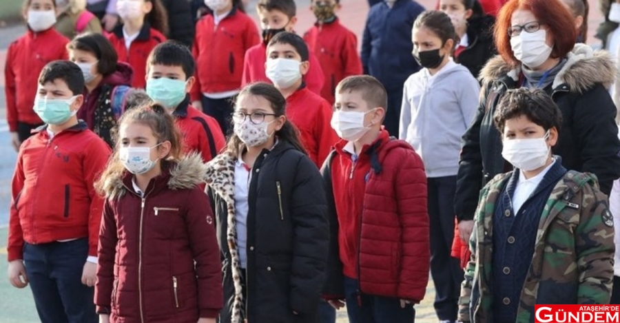 OKULLARDA MASKEYE DEVAM 1200x627-okullarda-maske-takmak-zorunlu-mu-meb-son-dakika-maske-aciklamasi-derste-ve-sinifta-maske-takilacak-mi-1630189752285