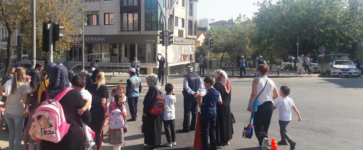 Belediye Tarafından Uygulanan Yaya Geçidi Nöbetleri Denetim Altında 20191002_144155