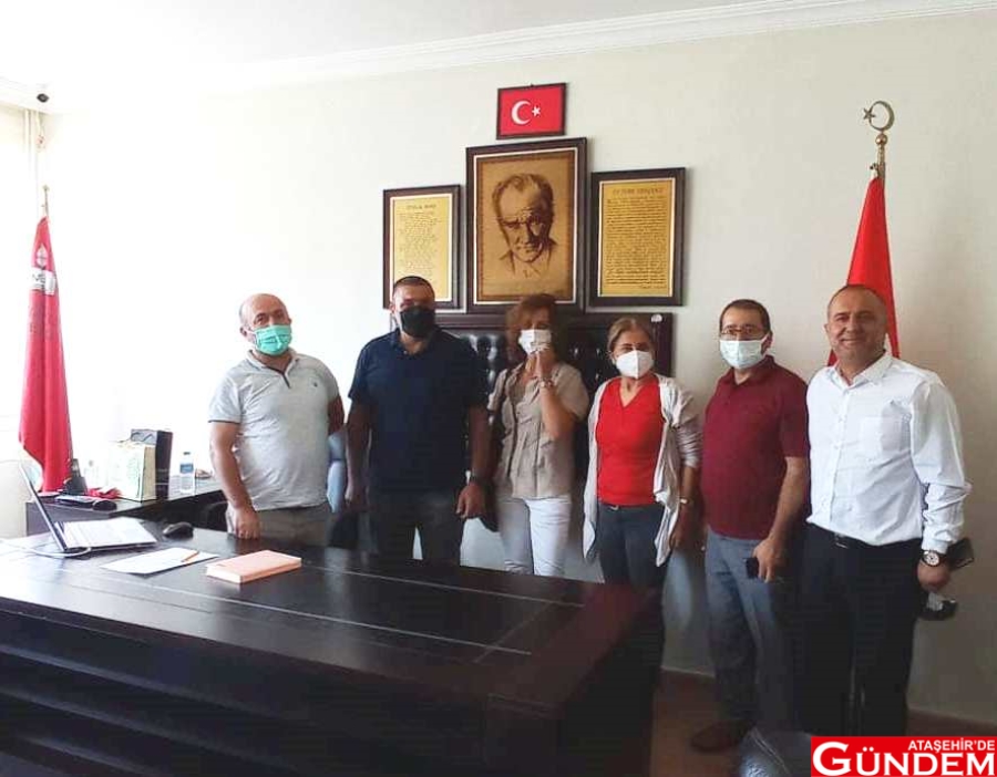 CHP İÇERENKÖY MAHALLE  TEMSİLCİLİĞİ'NDEN OKULLARA ZİYARET 242151008_1728236047379904_1272471736012214305_n