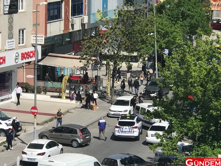 SON DAKİKA! AK PARTİ ATAŞEHİR İLÇE BİNASINDA BOMBA İHBARI! 74e67487-ce8d-4b5b-95f7-4a6bad57993c