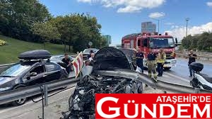 ATAŞEHİR'DE BARİYERLERE ÇARPAN SÜRÜCÜ YARALANDI GLKHJTOI