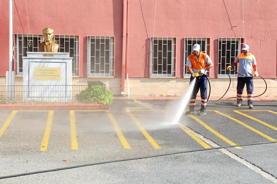 İLÇEDEKİ OKULLAR YENİ EĞİTİM ÖĞRETİM DÖNEMİNE HAZIRLANIYOR MRT_9441