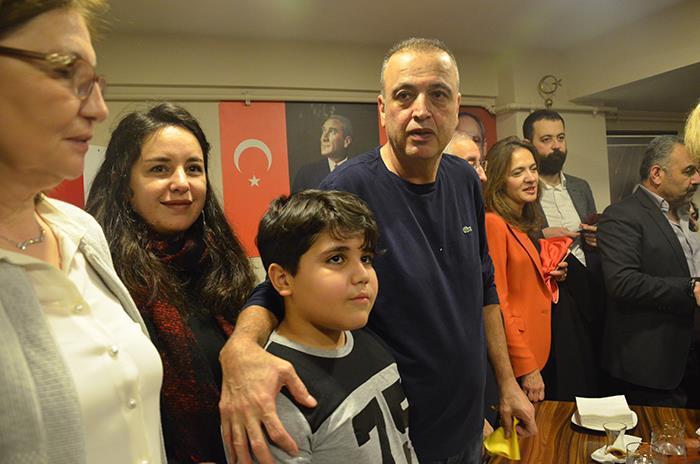 ATAŞEHİR’DE 130 METRE YÜKSEKLİKTE EKMEK MÜCADELESİ RR
