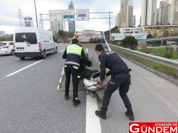 MOTOSİKLET SÜRÜCÜSÜ HAYATINI KAYBETTİ! atasehir-de-bariyerlere-carpan-motosikletin-4-13900718_o