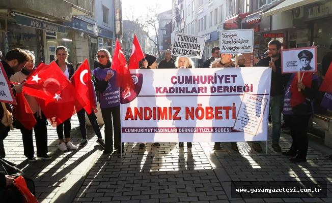 ANDIMIZ İÇİN CUMHURİYETÇİ KADINLAR NÖBETTE  cumhuriyet_kadinlari_andimiz_nobetinde_h206711_967c4