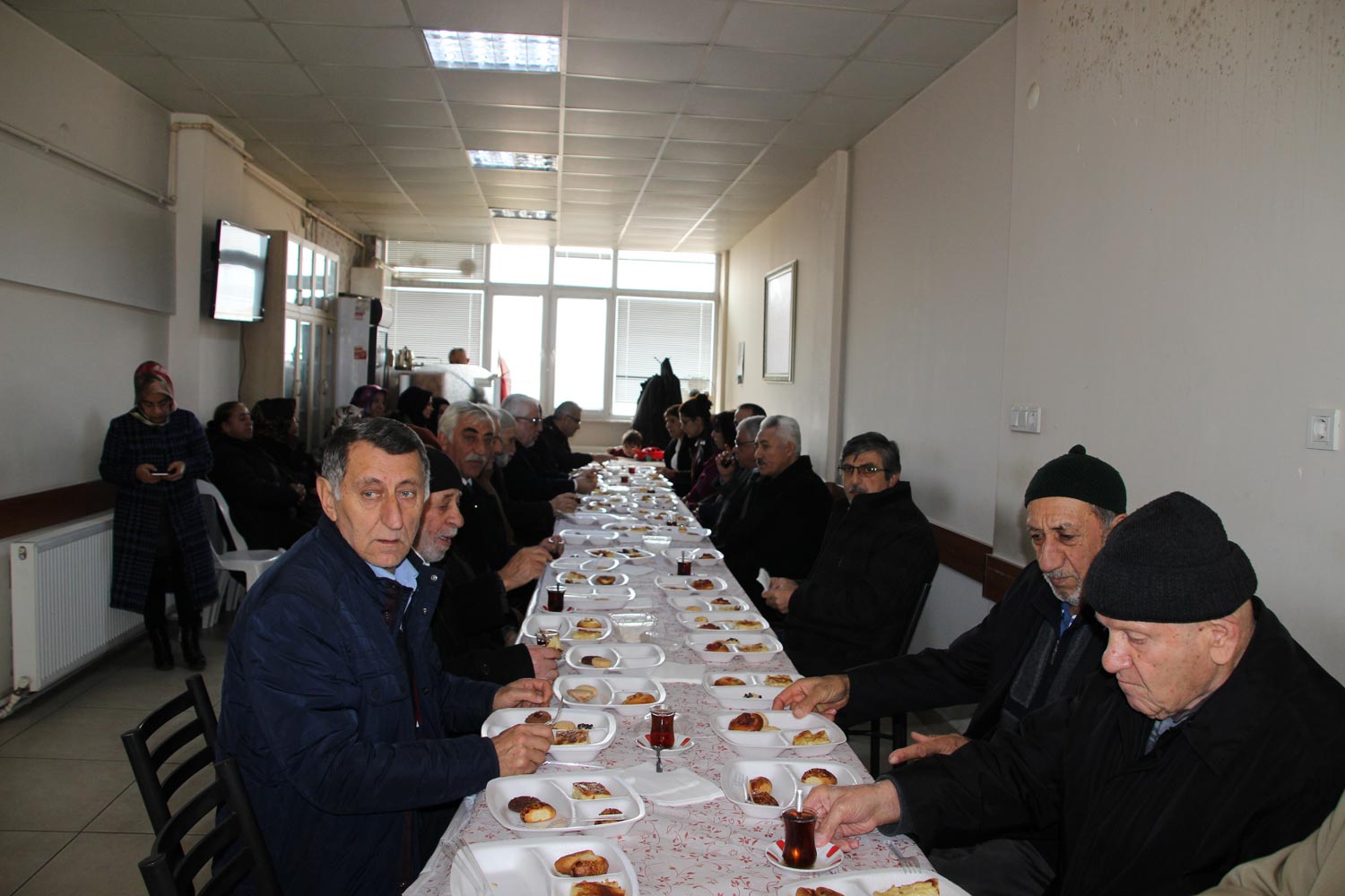 ATAŞEHİRLİ VATANDAŞLAR MAHALLE TOPLANTISINDA SORUNLARI GÜNDEME GETİRDİLER IMG_1633